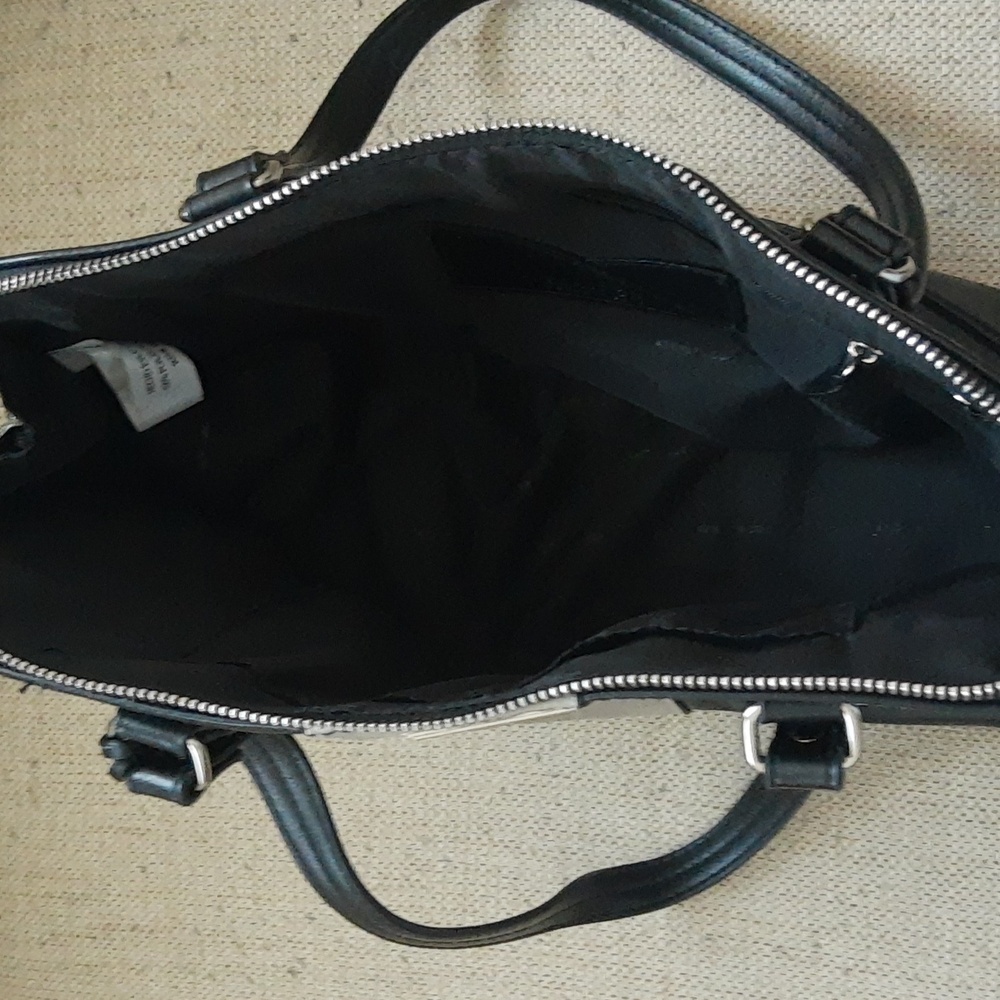 NWOT Kenneth Cole Women's Black and Gray Floral Handbag - Picture 4 of 7